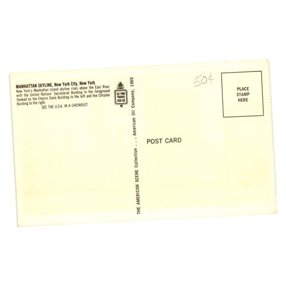 Vintage 1969 Manhattan Skyline Postcard Featuring Chrysler Empire State Building - Picture 2 of 2